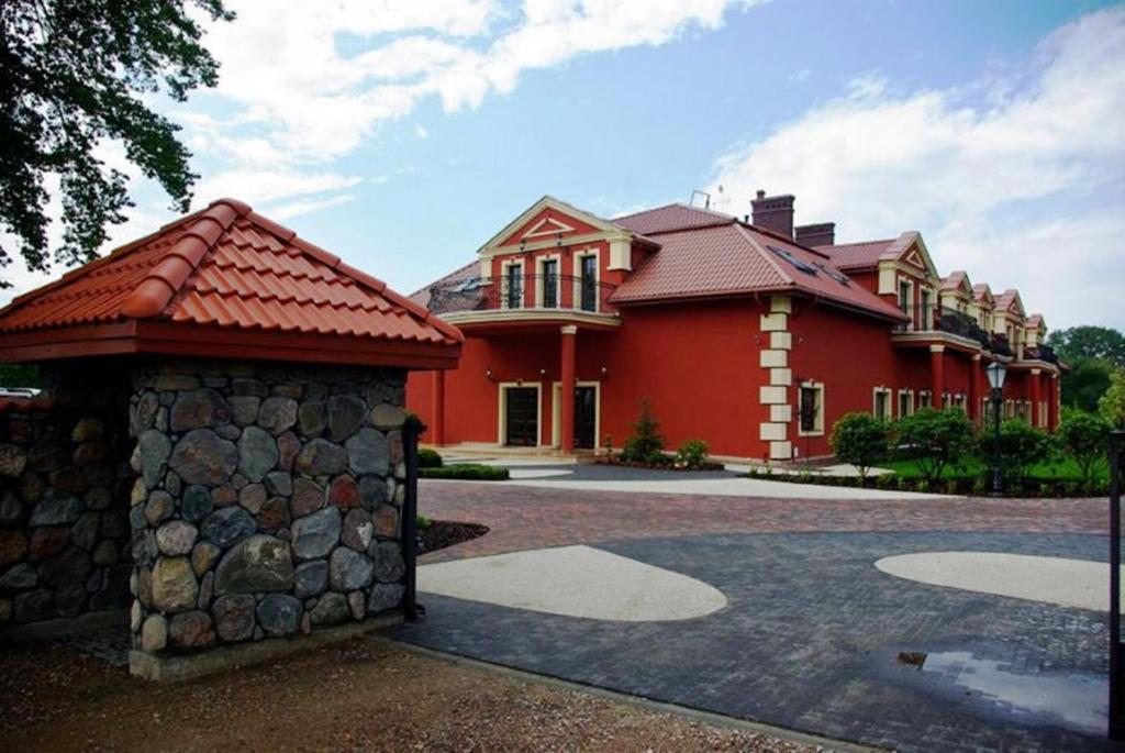 Hotel Milord Pułtusk Bagian luar foto