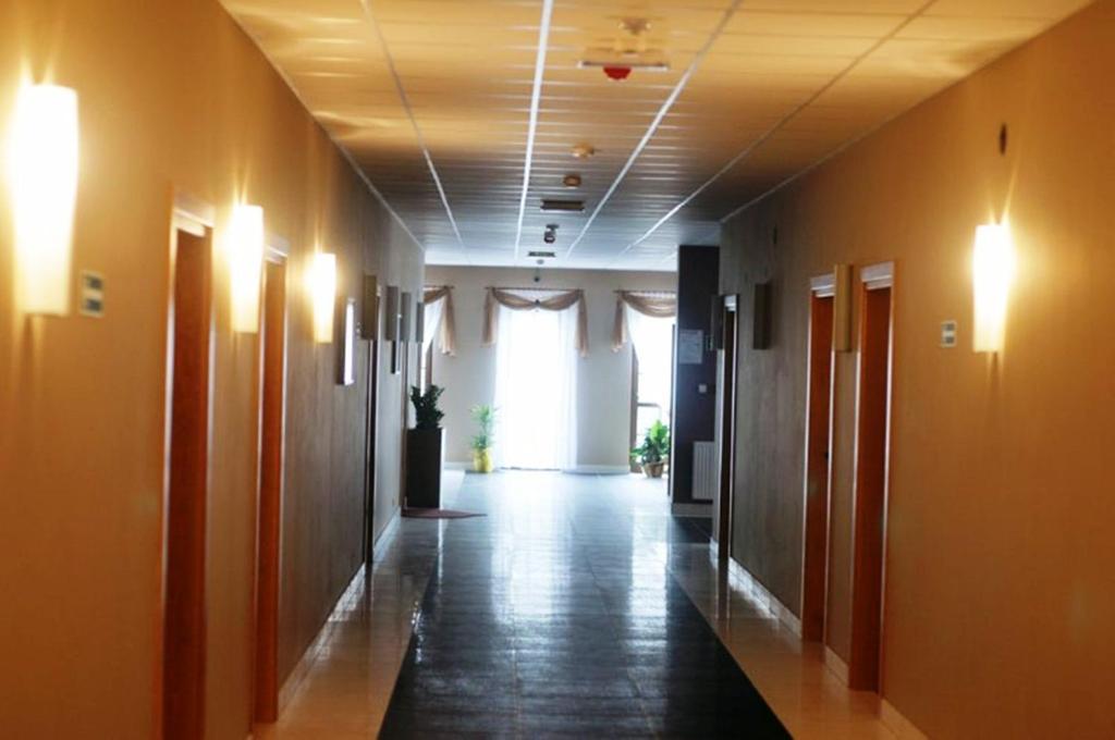 Hotel Milord Pułtusk Bagian luar foto